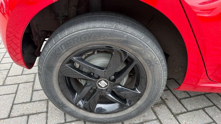  SEAT Mii 1.0 12v Design Mii Hatchback 5dr Petrol Manual Euro 6 (60 ps) Petrol Manual