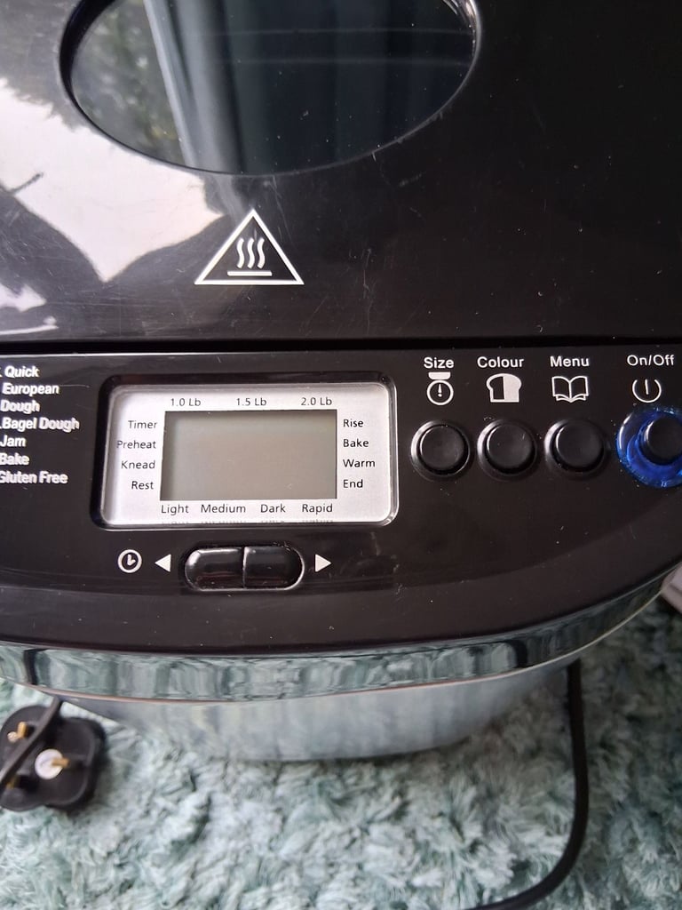 Tower breadmaker