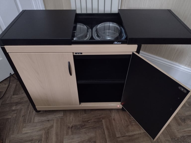 image for As New Hostess trolley. Large hot cabinet 3 x Pyrex dishes – Pokesdown BH5 2AB