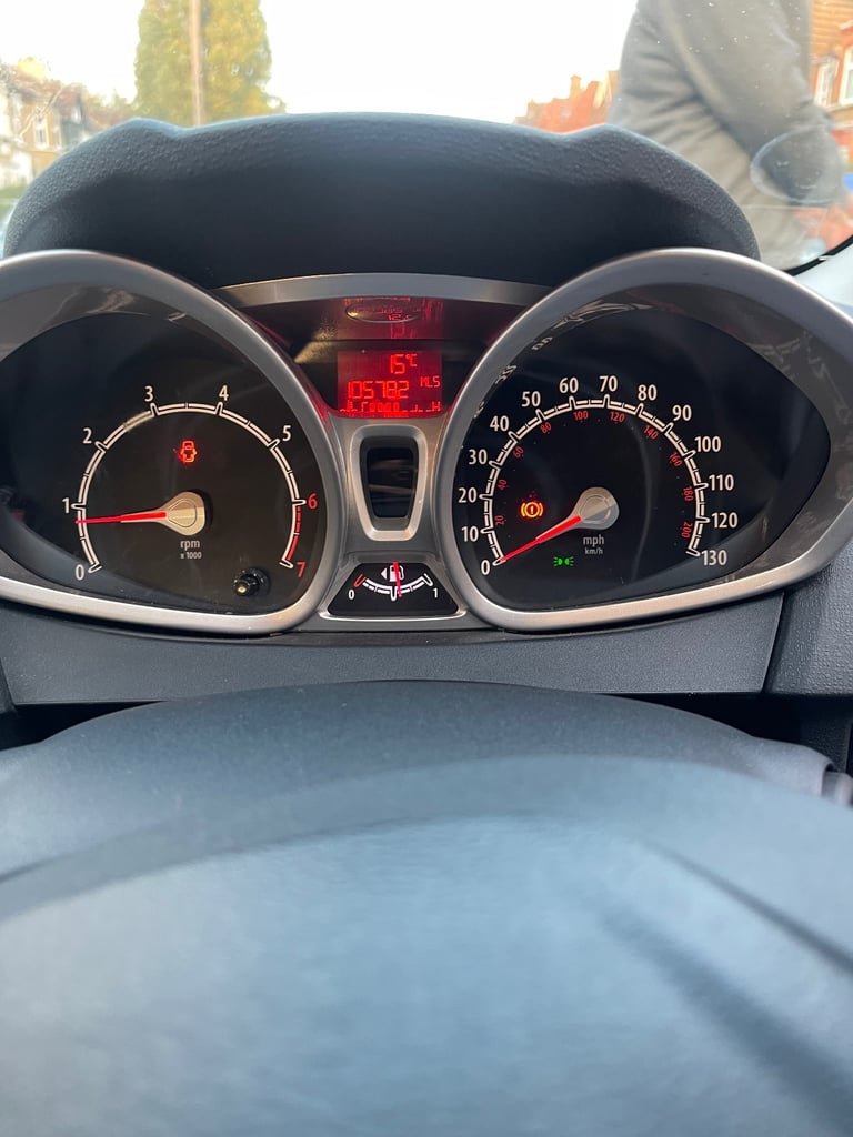 Ford, FIESTA, Hatchback, 2012, Manual, 1242 (cc), 5 doors