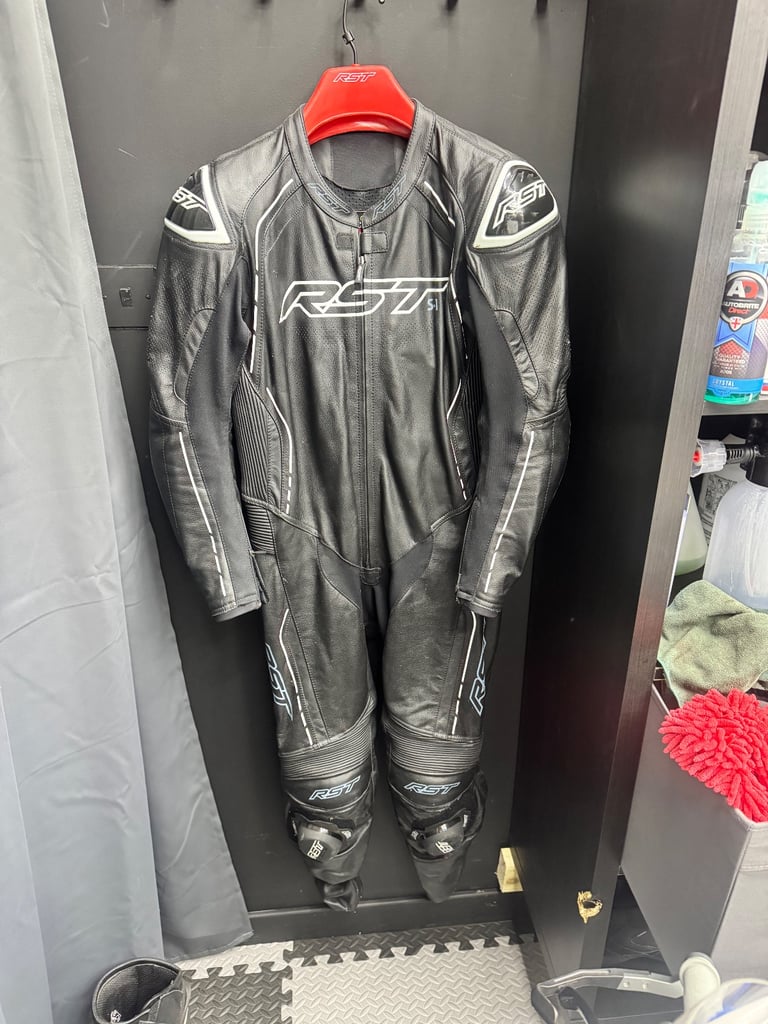 RST leather suit