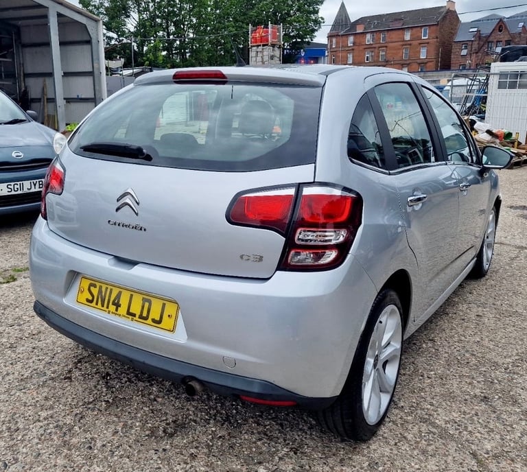 2014 CITROEN C3 SELECTION VTI 1.2 PETROL, 5 DOOR, 1 YEAR MOT, £20/YEAR ROAD TAX.