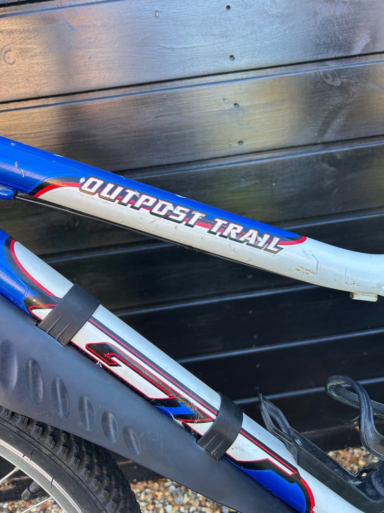 Outpost trail GT bike