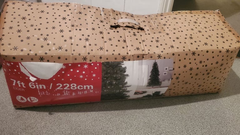 Christmas Tree 228cm
