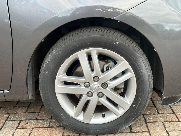 2011 Toyota Verso 1.33 Dual VVT-i T Spirit Euro 5 5dr MPV Petrol Manual