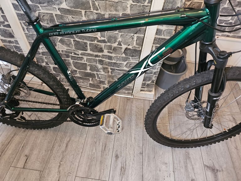 Dawes xc1.8 mountain bike