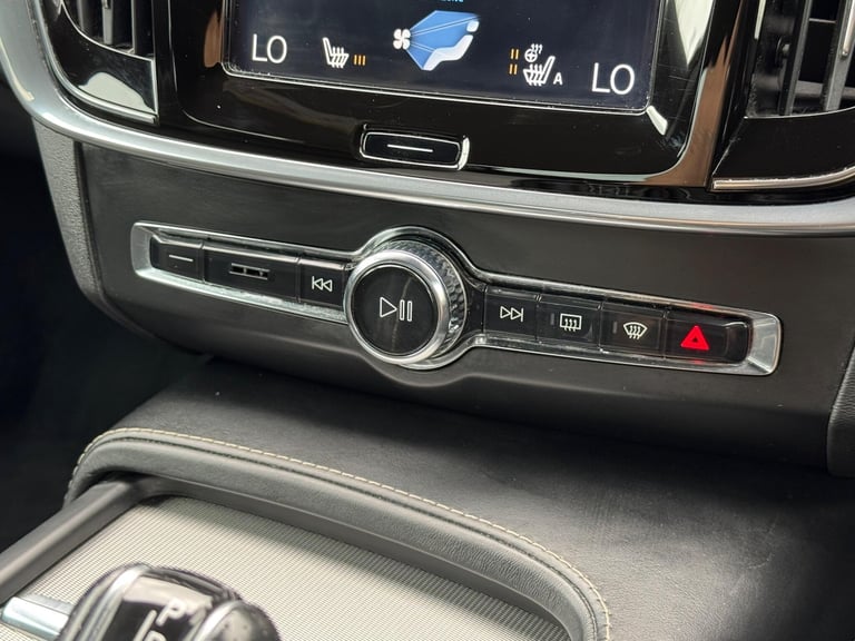 2018 Volvo S90 2.0 D4 R-Design Auto Euro 6 (s/s) 4dr SALOON Diesel Automatic