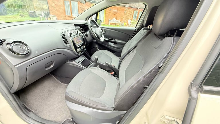 2016 Renault Captur 0.9 TCE 90 Dynamique S Nav 5dr HATCHBACK Petrol Manual