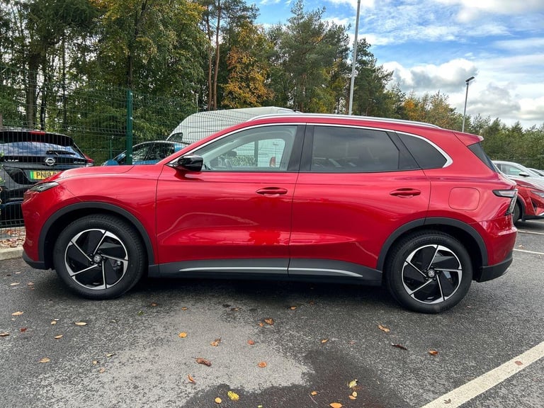 2025 MG MG S5 64kWh Trophy Long Range SUV 5dr Electric Auto (231 ps) SUV ELECTRIC Automatic