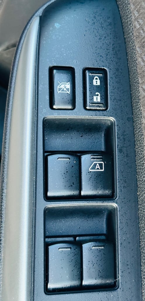 2014 Nissan Note 1.5 dCi Tekna Euro 5 (s/s) 5dr MPV Diesel Manual