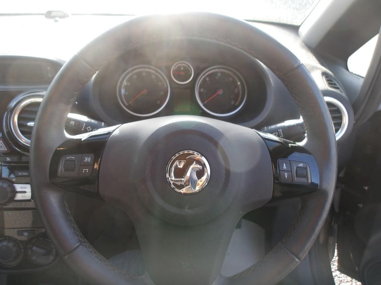2013 Vauxhall Corsa 1.2i ecoFLEX 16V SE Euro 5 (s/s) 5dr HATCHBACK Petrol Manual
