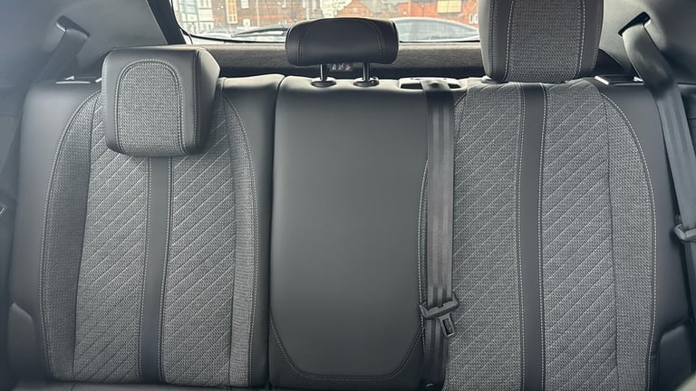 2024 Peugeot 2008 50kWh Allure SUV 5dr Electric Auto (7kW Charger) (136 ps) SUV Electric Automatic