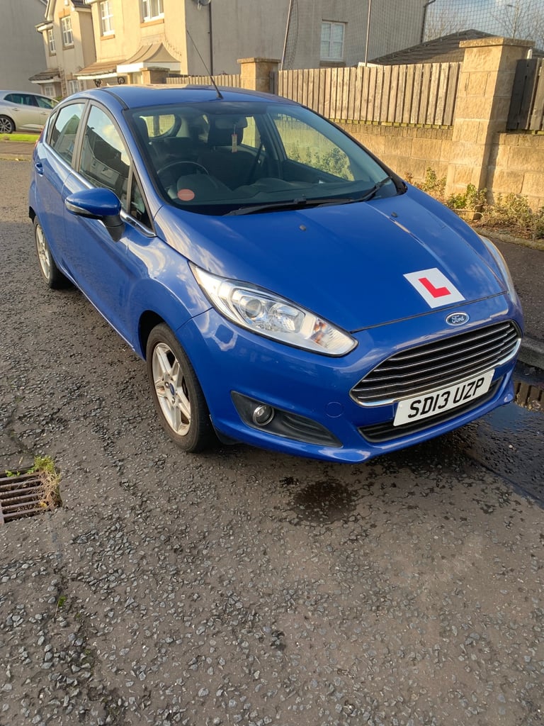Ford, FIESTA, Hatchback, 2013, Manual, 1241 (cc), 5 doors