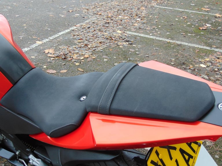 Yamaha YZFR125 ABS 2016 Supersport full power learner 125 Akrapovic Exaust FSH 