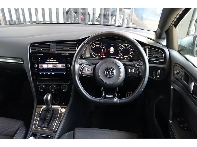 2019 Volkswagen Golf 2.0 TSI R Estate 5dr Petrol DSG 4Motion Euro 6 (s/s) (300 ps) Estate Petrol ...