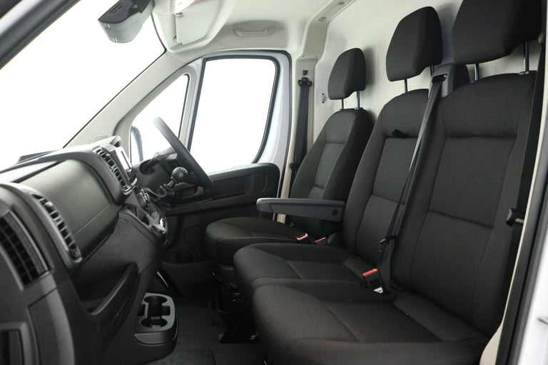 2025 Peugeot Boxer 2.2 BlueHDi 140 L4H2 435 Professional Panel Van Diesel Manual