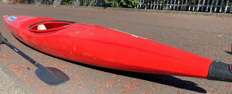 2 Kayaks FREE DELIVERY Canoe Touring Whitewater River Sea Fishing with paddle life vest 