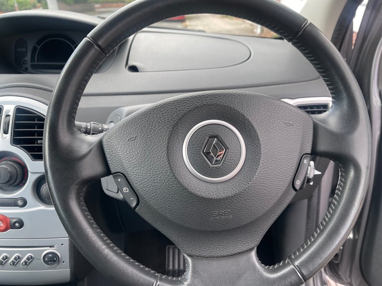 2011 Renault Grand Modus 1.6 Dynamique 5dr Auto HATCHBACK Petrol Automatic