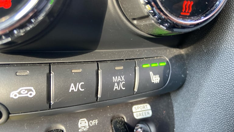 2020 MINI Electric Hatch Cooper SE 32.6kWh Level 3 Hatchback 3dr Electric Auto (184 ps) Hatchback...