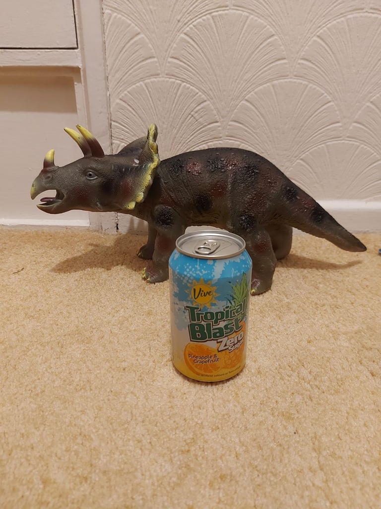Large dinosaur 