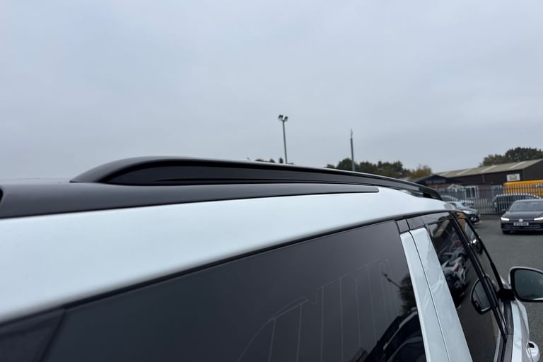 2017 Land Rover Discovery 3.0 TD V6 SE SUV 5dr Diesel Auto 4WD Euro 6 (s/s) (258 ps) SUV DIESEL A...