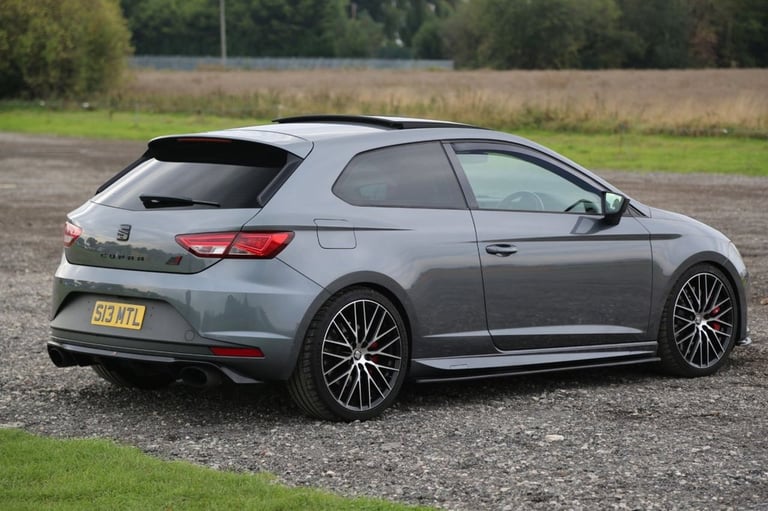 2016 SEAT Leon 2.0 TSI Cupra 290 Black Sport Coupe 3dr Petrol DSG Euro 6 (s/s) (290 ps) Hatchback...
