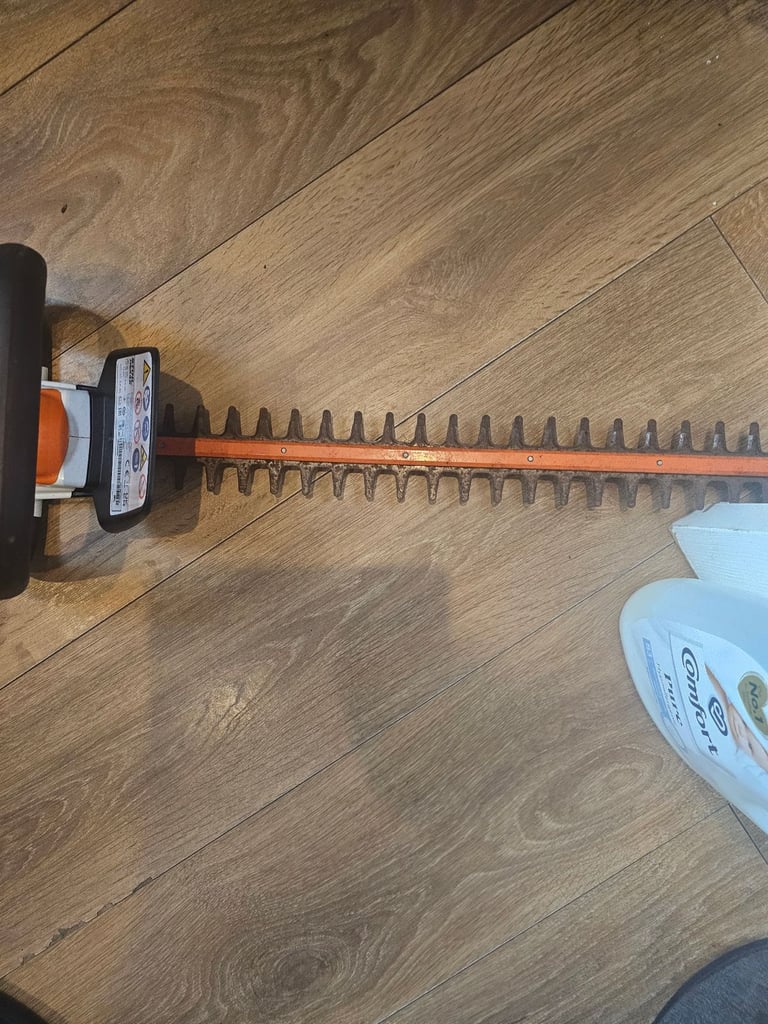 Stihl HSA 45 BATTERY HEDGE CUTTER 
