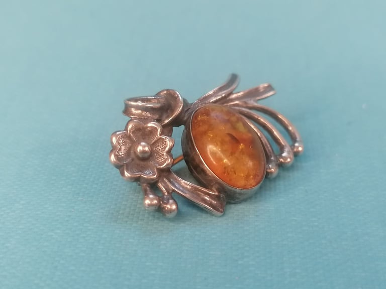 A Lovely Vintage Silver  with Baltic see Amber stone Brooch.  