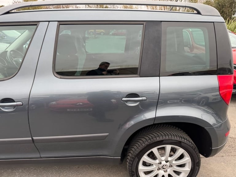 2015 Skoda Yeti 2.0 Turbo Diesel (TDI), SE Edition, Outdoor Packl, Manual. HATCHBACK Diesel Manual