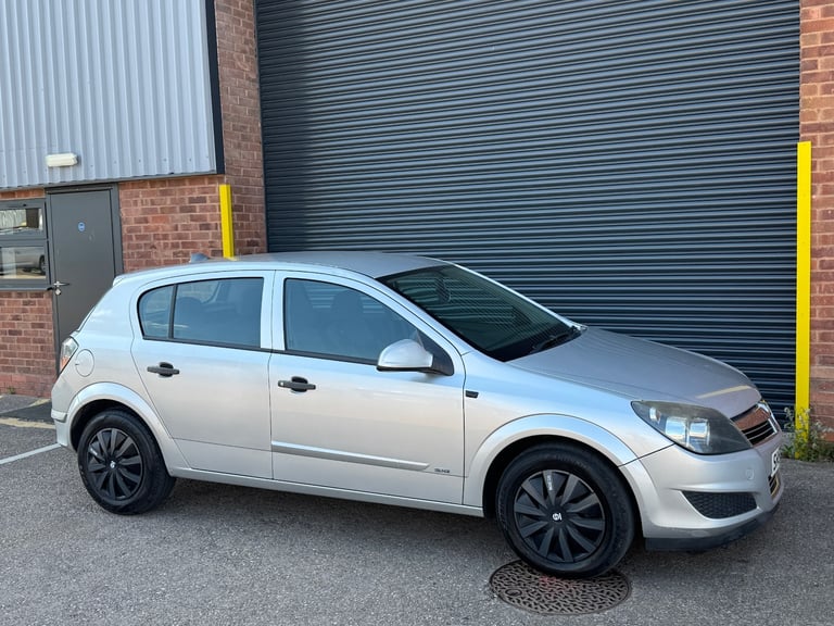 2009 Vauxhall Astra 1.6i 16V Life [115] 5dr [AC] HATCHBACK Petrol Manual - Image 3