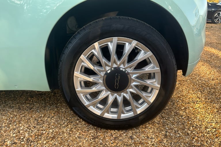  Fiat 500 1.2 Lounge Hatchback 3dr Petrol Manual Euro 6 s/s 69 Bhp Petrol