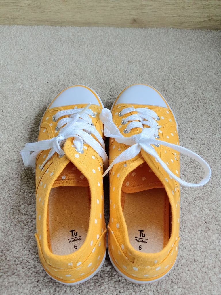 Women's yellow polka dot shoes