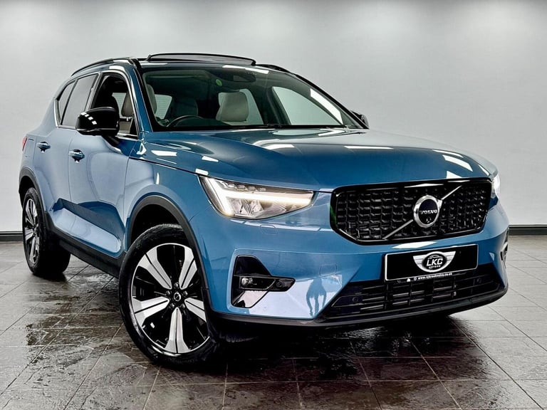 VOLVO XC40 1.5h T5 Recharge 10.7kWh Ultimate Dark Auto Euro 6 (s/s) 5dr 2023
