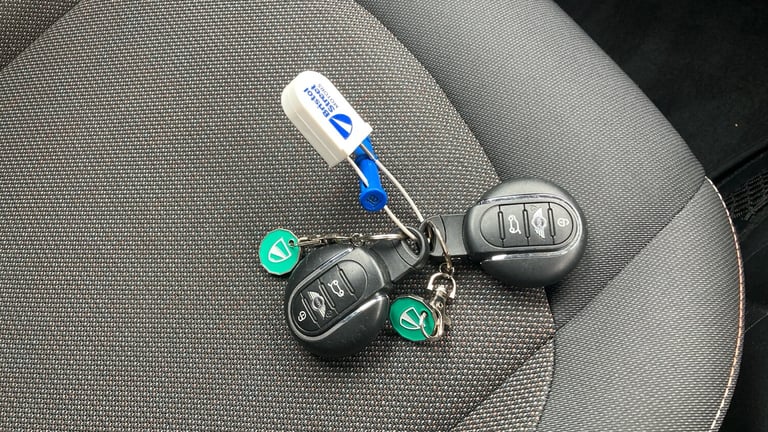 2016 MINI Hatch 1.5 Cooper 5dr Petrol Hatchback Hatchback Petrol Manual