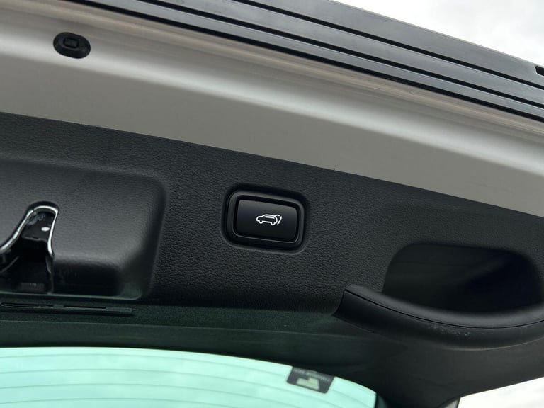 2025 Kia Sportage 1.6 h T-GDi GT-Line S SUV 5dr Petrol Hybrid Auto Euro 6 (s/s) (207 bhp) SUV PET...