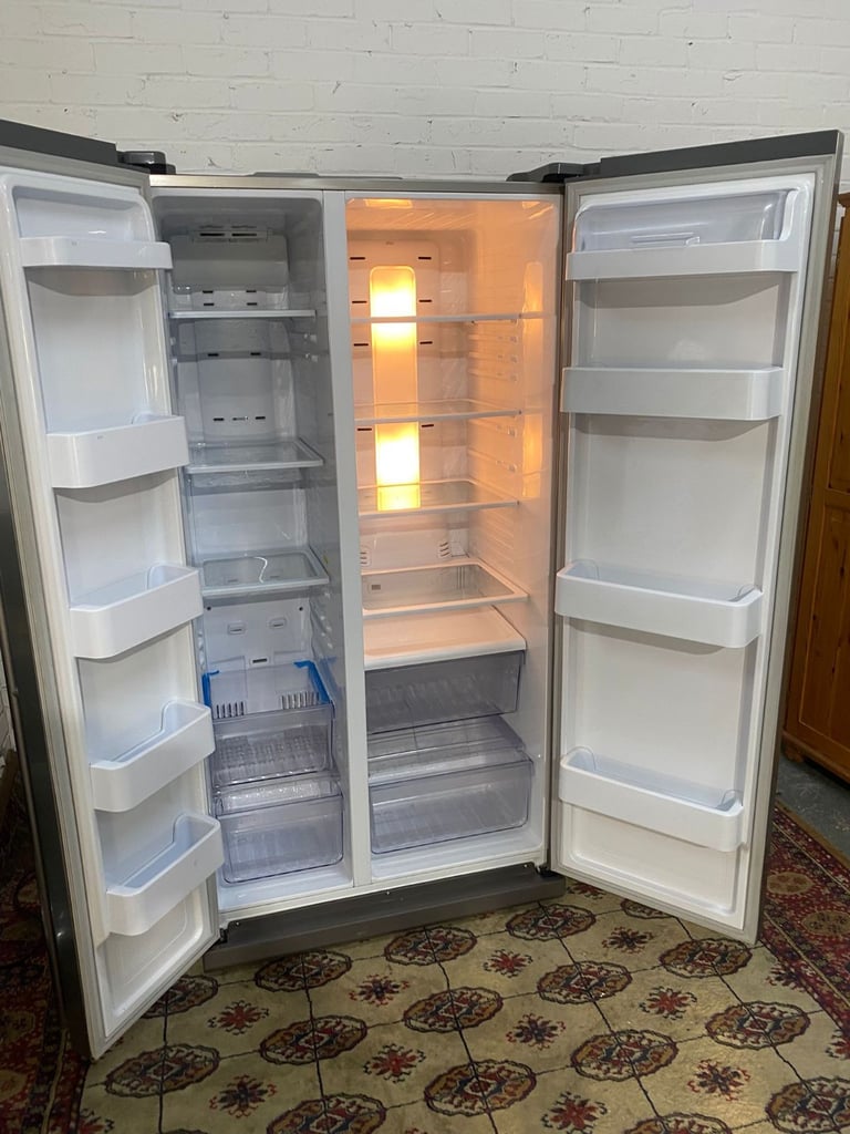 Samsung Non Plumb Stainless Steel American Double Door Fridge Freezer For