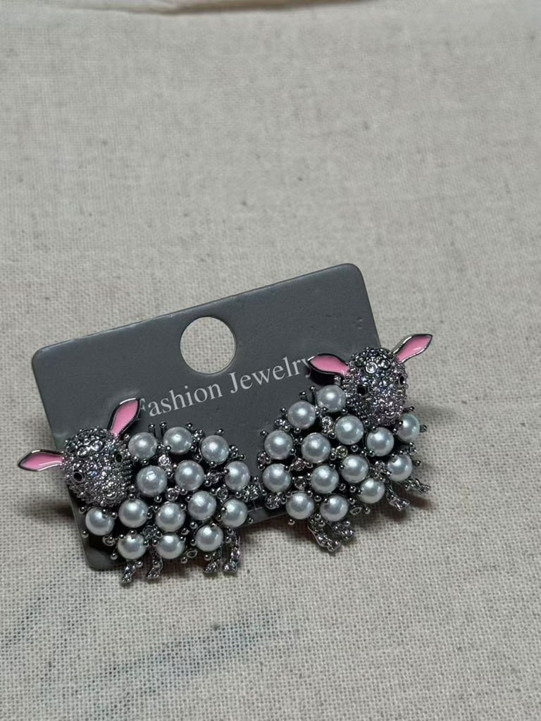 Brand New Sheep Pearl Earrings – Cute & Playful (2 Colours Available)