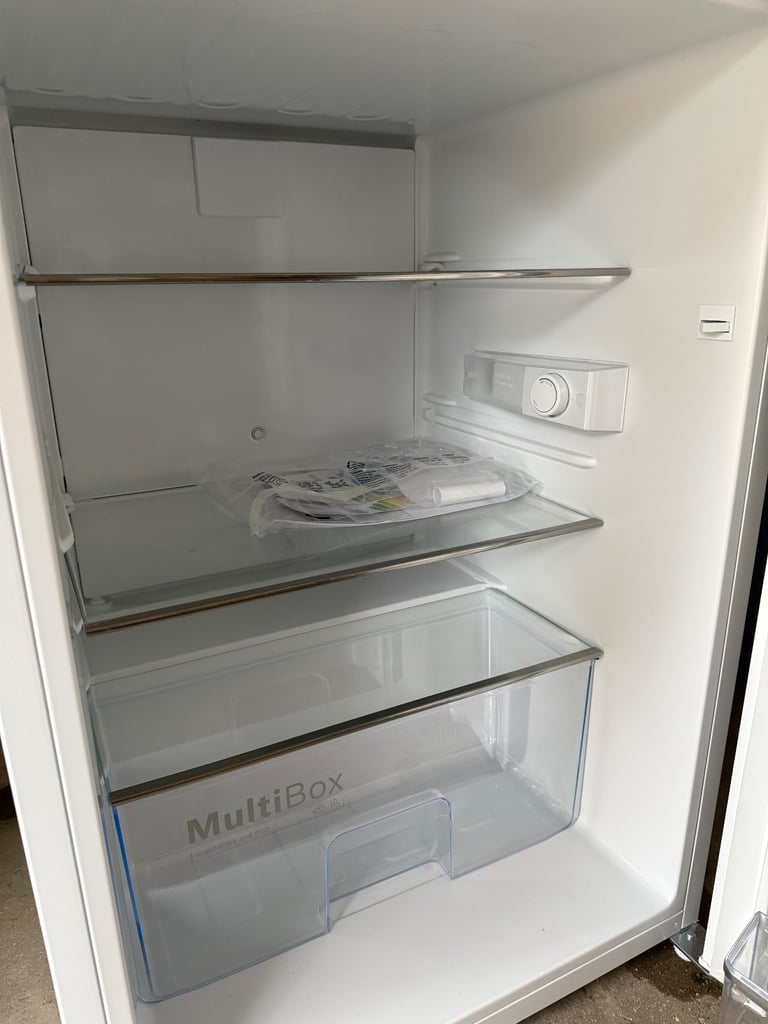 BOSCH Series 2 KTR15NWEAG Undercounter Fridge - White