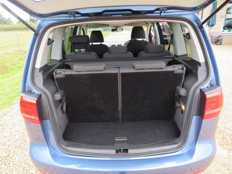 2011 Volkswagen Touran 1.6 TDI 105 SE 7 SEATER MPV Diesel Manual