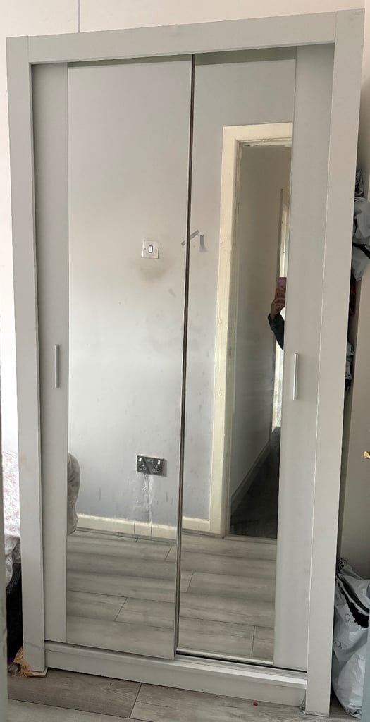 sliding mirror wardrobe 