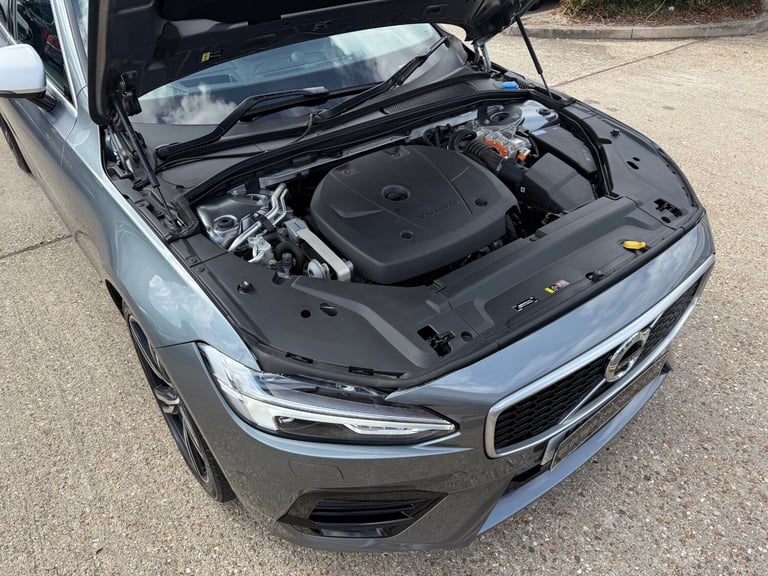 2018 Volvo S90 2.0 T8 Hybrid R DESIGN Pro 4dr AWD Geartronic SALOON Petrol Parallel Phev Automatic