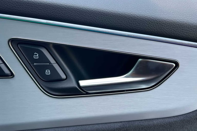 2025 Audi Q8 55 TFSI Quattro S Line 5dr Tiptronic SUV Petrol Automatic