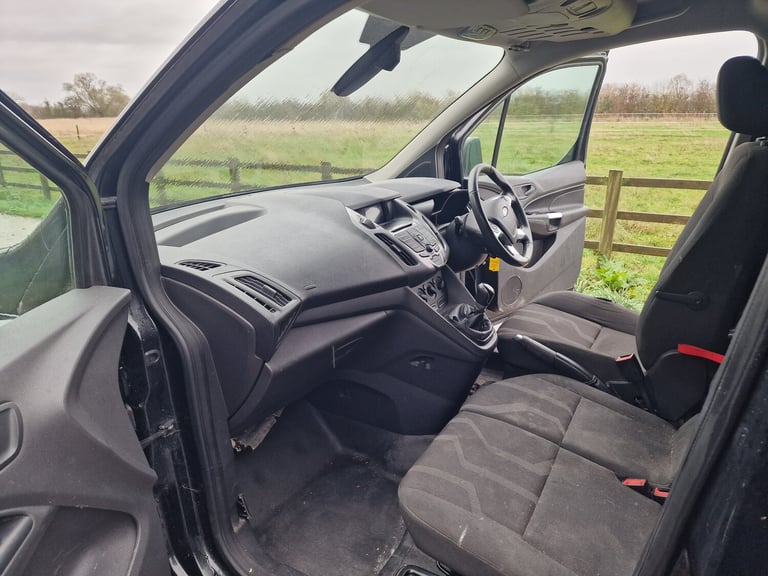 2014 Ford Transit Connect Black  Runs Needs Clutch  Spares Repairs  Roof Bars