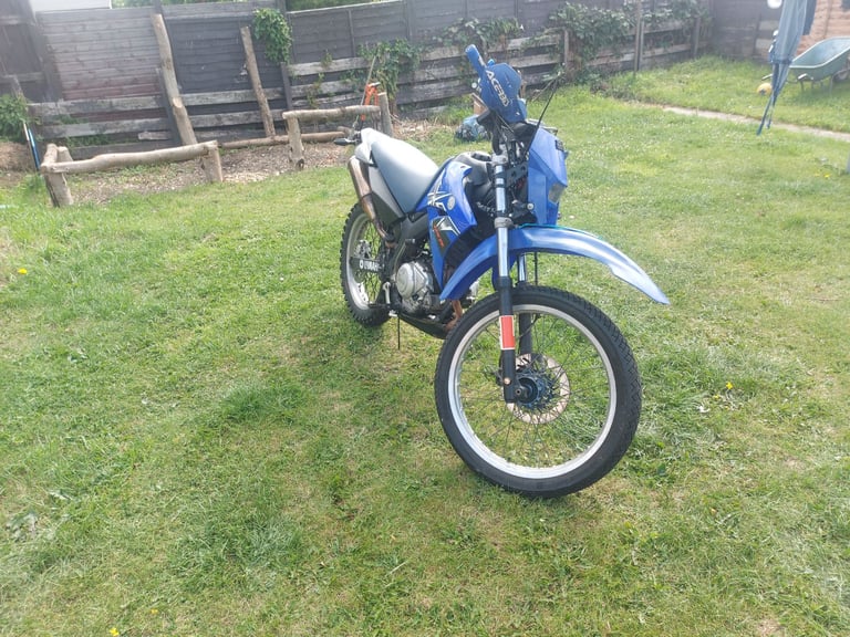 Yamaha xt125r road legal 