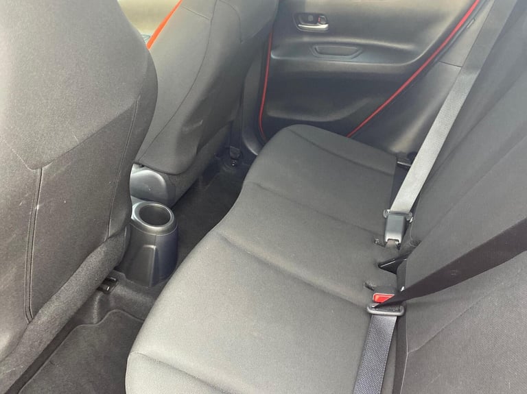 2022 Toyota Aygo X 1.0 VVT-i Edge 5dr Auto HATCHBACK PETROL Automatic