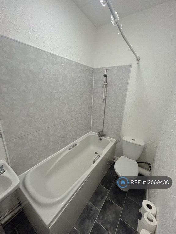 2 bedroom house in Marlfield Street, Manchester, M9 (2 bed) (#2669430)