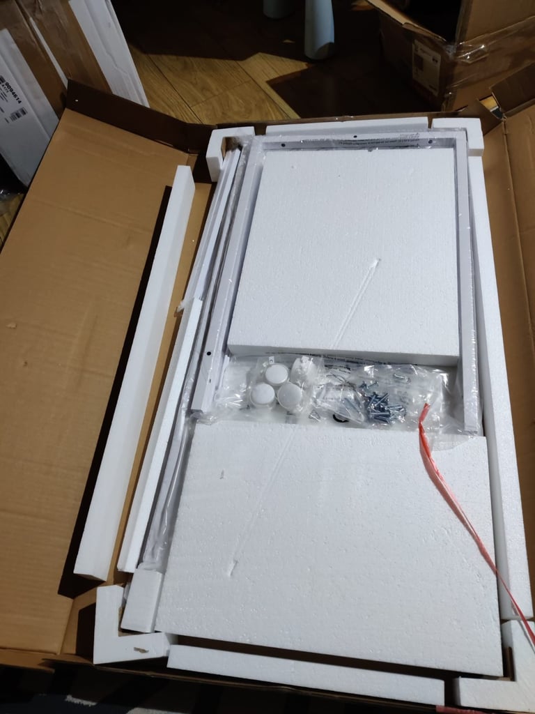 Mericonia 100cm Computer Desk with Wheels – White