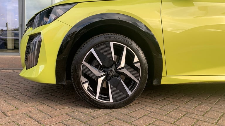 2024 Peugeot 208 1.2 HYBRID GT Hatchback 5dr Petrol Hybrid e-DSC6 Euro 6 (s/s) (136 ps) Hatchback...