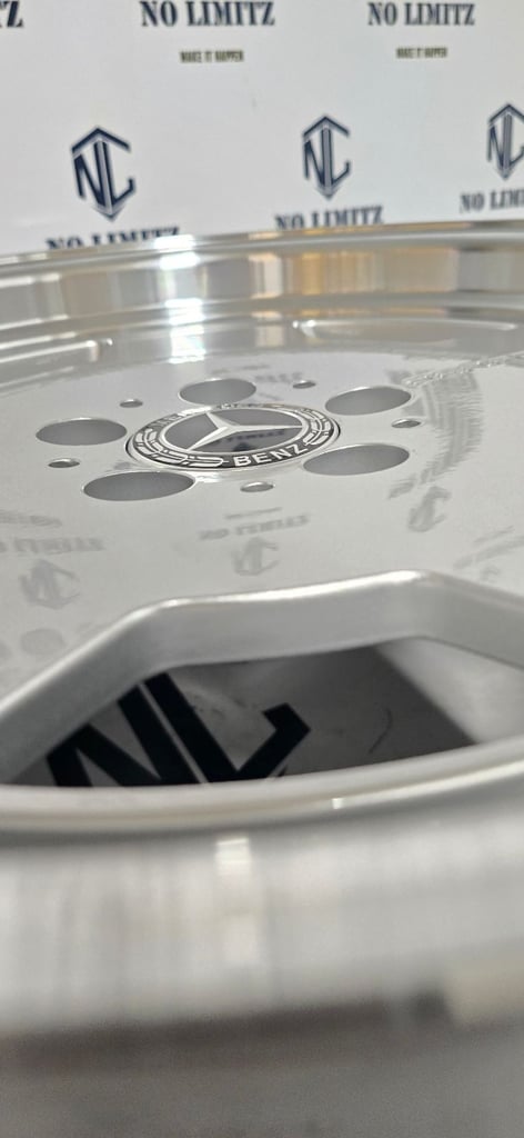 PREMIUM DIVISON BRAND NEW MERCEDES 18" MONOBLOCK AREO STYLE ALLOY WHEELS 5x112 SILVER