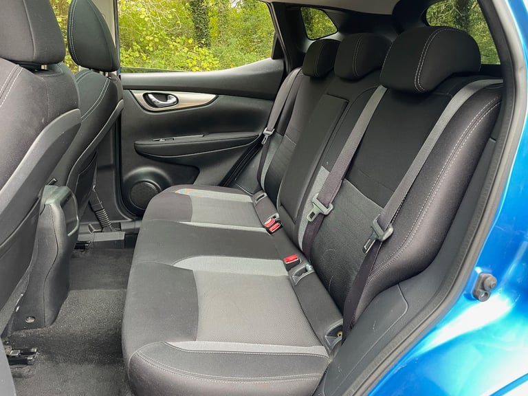 2017 Nissan Qashqai 1.2DiG-T N-Connecta 5 Door Petrol Suv In Blue - Euro 6 HATCHBACK Petrol Manual